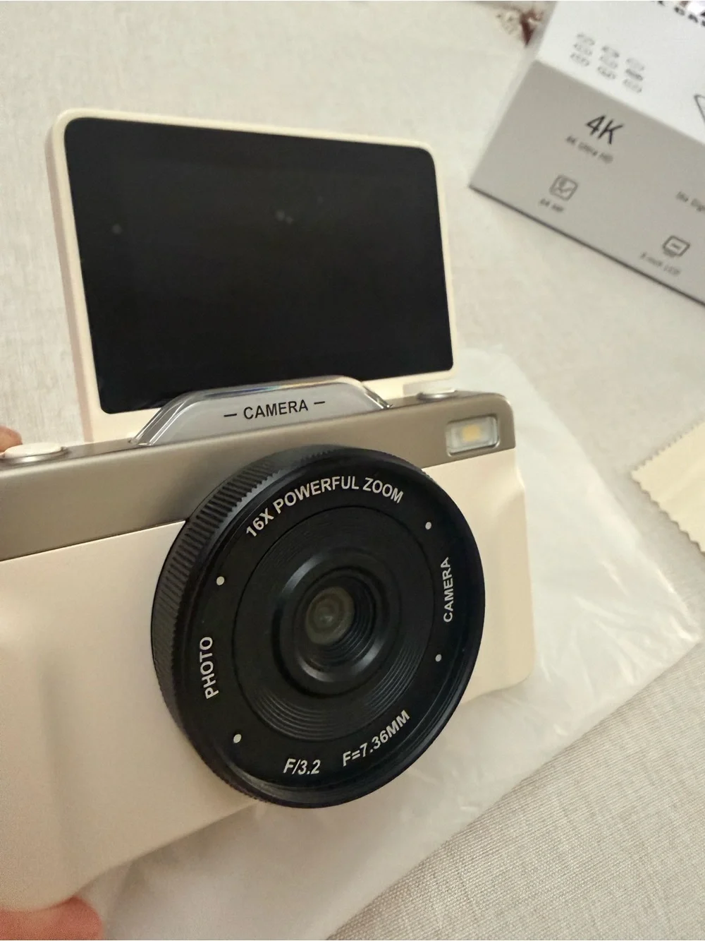 4K Digital Camera with 16X Zoom